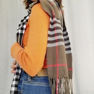 Black white and red plaid fringe scarf